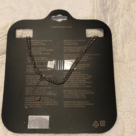 Forever 21 Black and Gold Statement Necklace - Picture 2 of 3